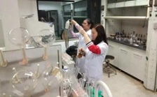  一圖一故事丨披星戴月，奔波在河道與實驗室之間的監測組